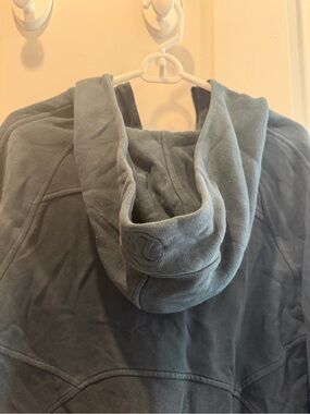 lululemon athletica black hoodie